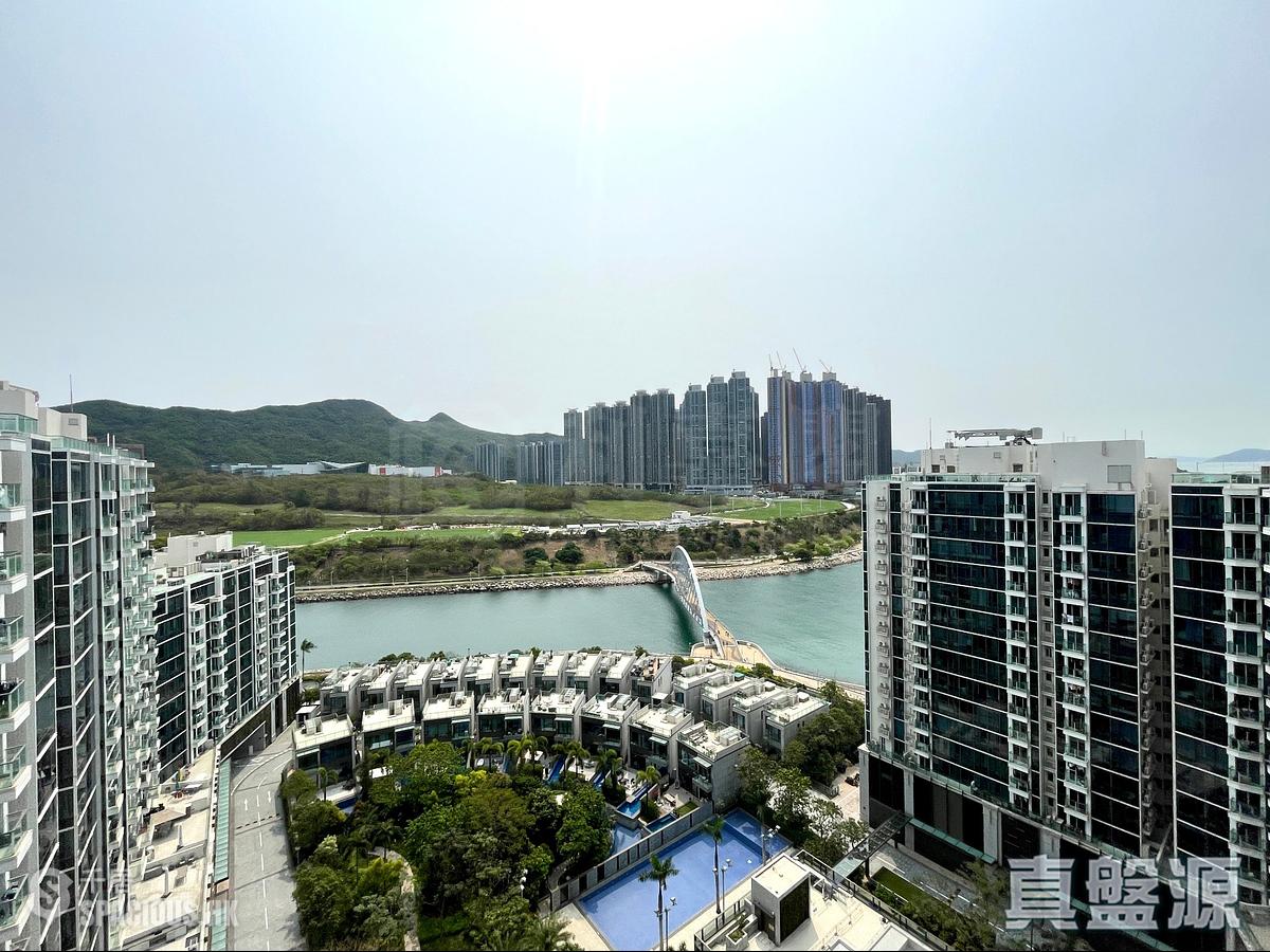 Tseung Kwan O - Monterey 01