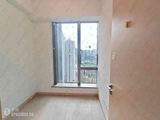 Wong Chuk Hang - The Southside Phase 2 La Marina Tower 2A 03