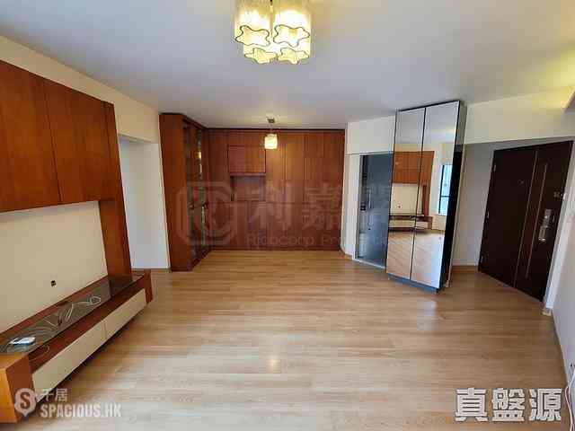 Causeway Bay - Illumination Terrace Block 1 05