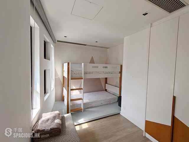 Mid Levels Central - Birchwood Place 07
