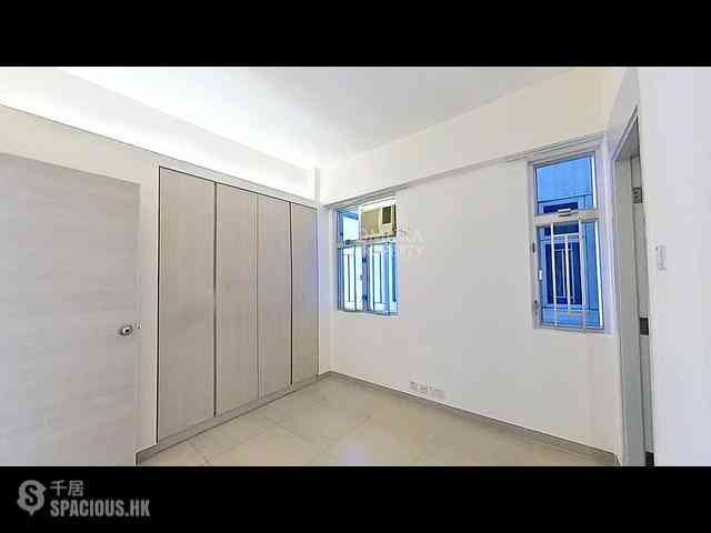 Wan Chai - Prime Mansion 07