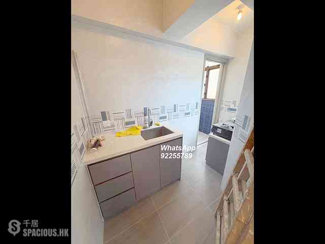 Sai Ying Pun - Rich Court 06