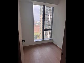 Lohas Park - Lohas Park Phase 12B Park Seasons Block 2A 05
