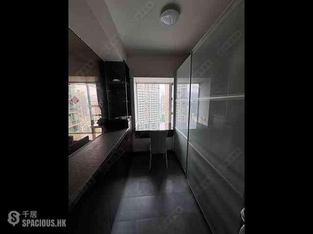 Tai Kok Tsui - Park Avenue Phase 1 Block 7 05