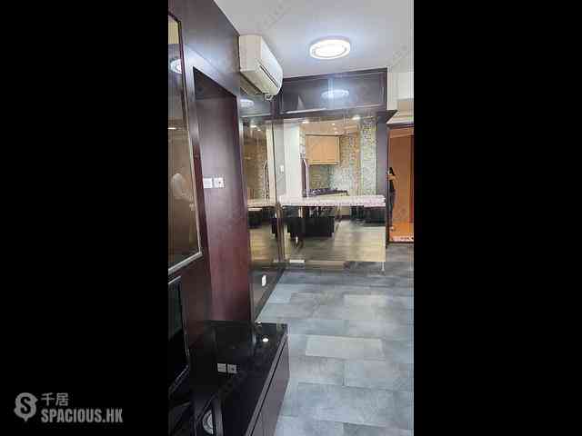 Tai Kok Tsui - Park Avenue Phase 1 Block 7 07