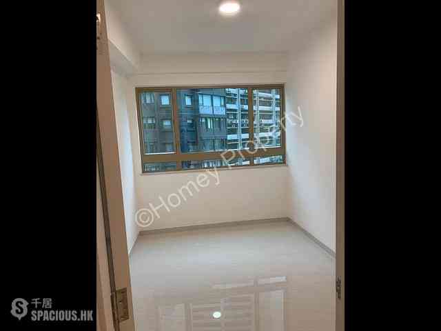 Cheung Sha Wan - Koon Wing Building 07