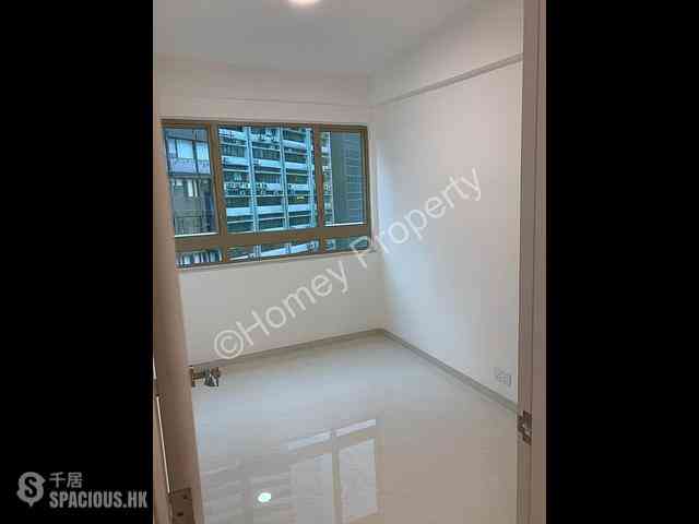Cheung Sha Wan - Koon Wing Building 03