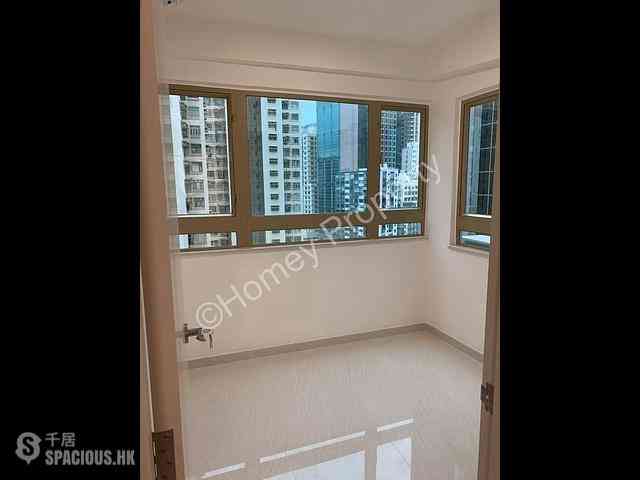Cheung Sha Wan - Koon Wing Building 04