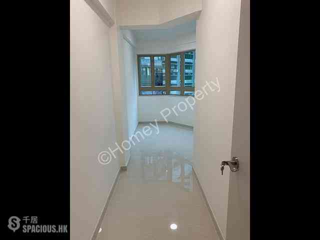 Cheung Sha Wan - Koon Wing Building 05