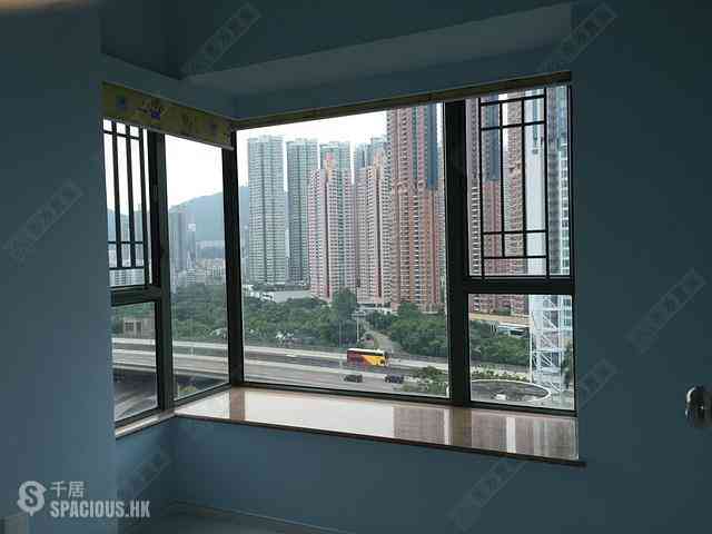 Tai Kok Tsui - Island Harbourview Block 1 05