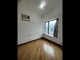 Tai Kok Tsui - Harbour Green Tower 3 02