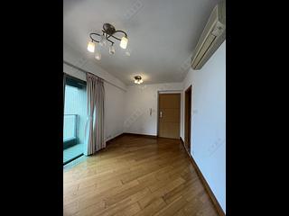Tai Kok Tsui - Harbour Green Tower 3 03