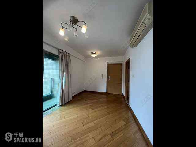 Tai Kok Tsui - Harbour Green Tower 3 03