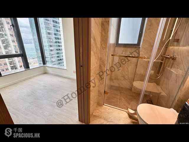 Sai Ying Pun - Des Voeux W Residence 04