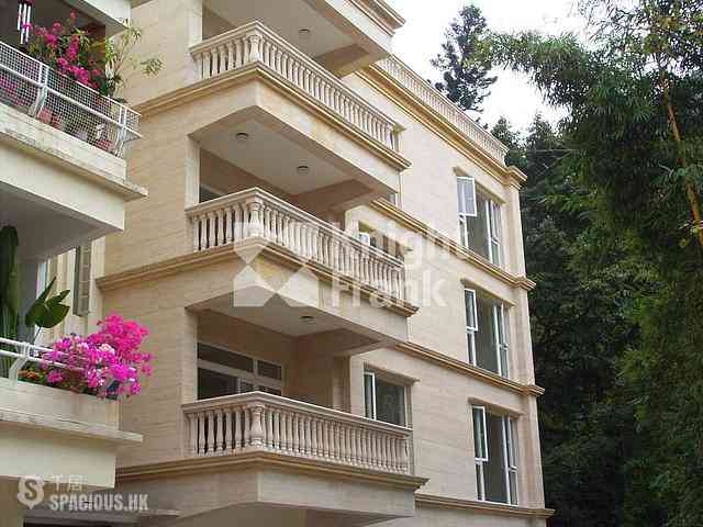 Repulse Bay - 98, Repulse Bay Road 01
