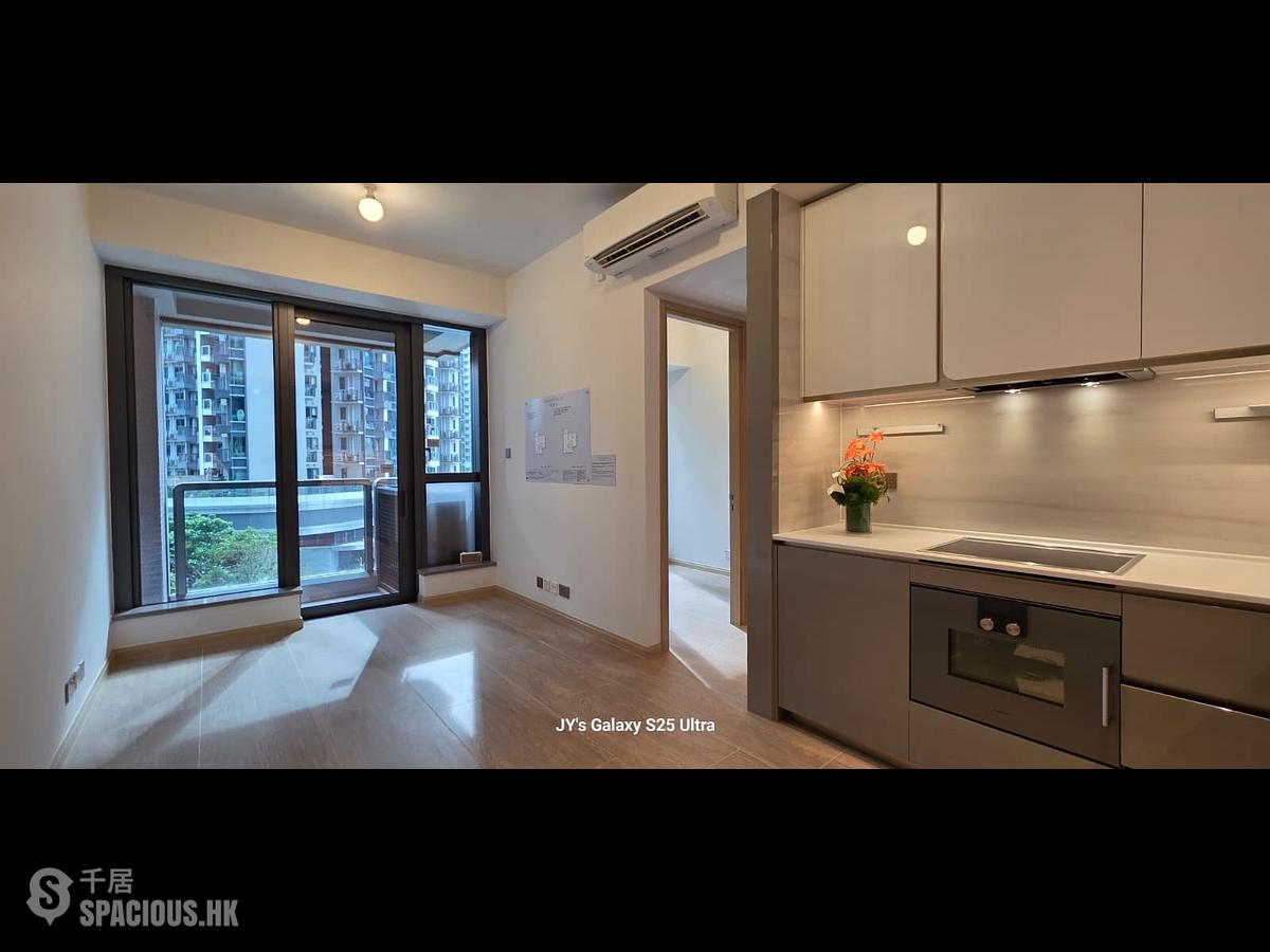 Wong Chuk Hang - The Southside Phase 4B 01