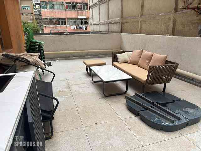 Sai Ying Pun - Kam Kwan Building 01