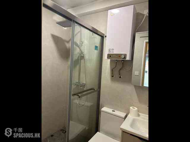 Sai Ying Pun - Kam Kwan Building 08