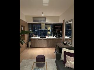 Mid Levels Central - Gramercy 02