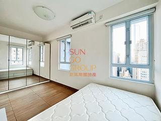 Soho - Ying Pont Building 04