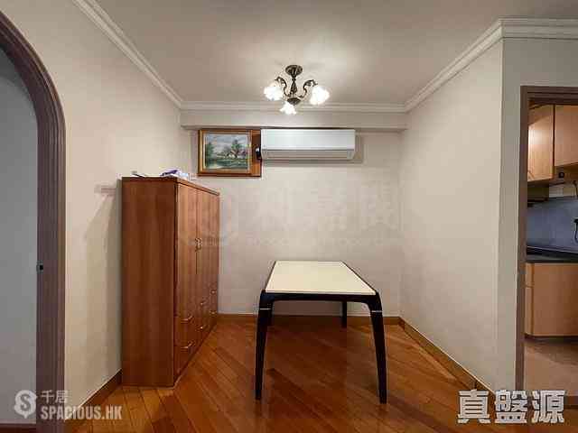Quarry Bay - Kornhill Block N 04