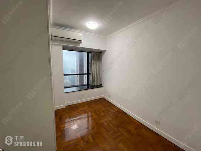 Mid Levels Central - The Grand Panorama Block 2 02