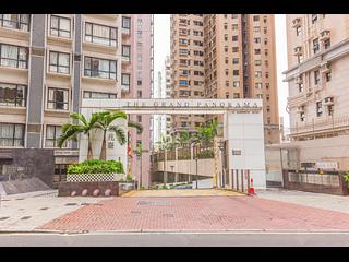 Mid Levels Central - The Grand Panorama Block 2 04