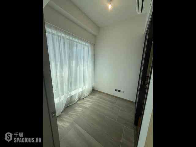 Sai Ying Pun - One・Artlane 04