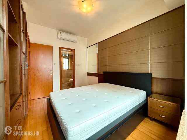 Sai Ying Pun - Bon-Point 09