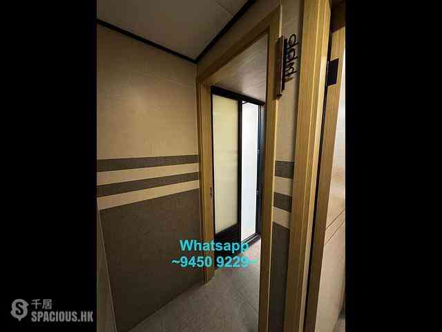 Sheung Wan - 163, Queen's Road West 01