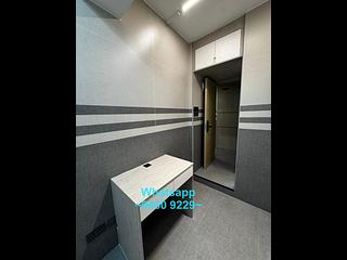 上环 - 皇后大道西163号 07