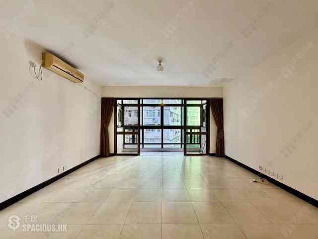 Mid Levels Central - Right Mansion 01