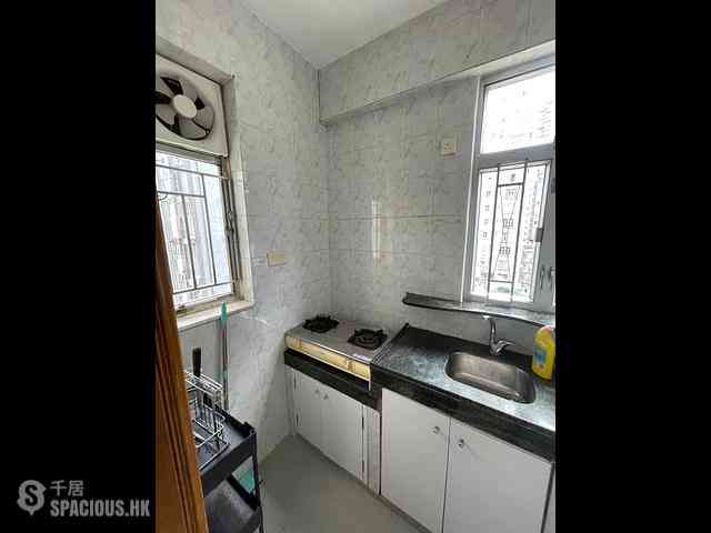Sai Ying Pun - Lai On Building 05