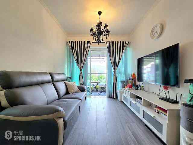 Tung Chung - Coastal Skyline Phase 3 La Rossa 02