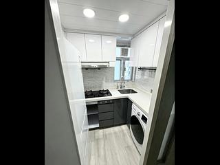 Cheung Sha Wan - The Pacifica Phase 2 Tower 7 06