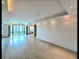 Tung Chung - Caribbean Coast Phase 3 Carmel Cove 02
