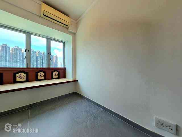 Tung Chung - Caribbean Coast Phase 3 Carmel Cove 21