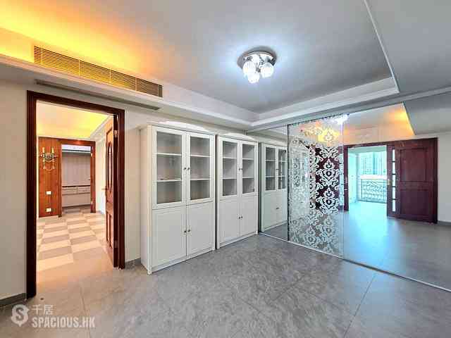 Tung Chung - Caribbean Coast Phase 3 Carmel Cove 27