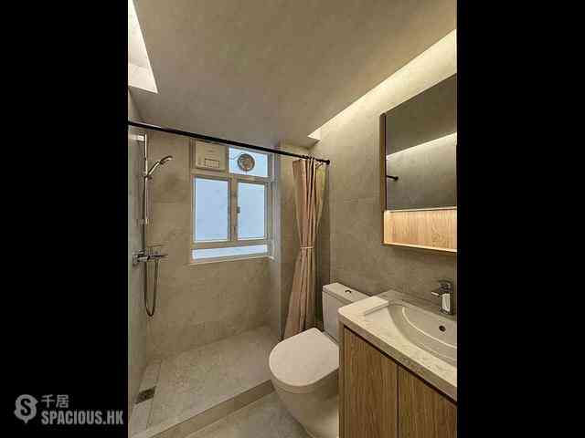 Sai Ying Pun - Fook Moon Building 13