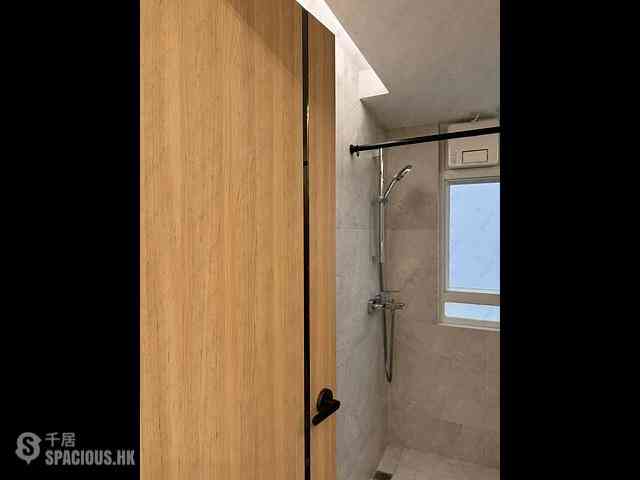 Sai Ying Pun - Fook Moon Building 14