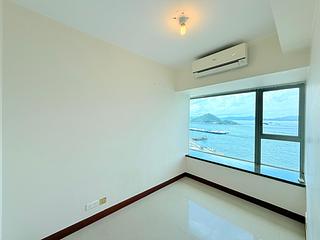 Kennedy Town - The Merton Tower 2 06