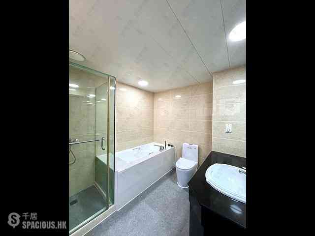 Mid Levels Central - Tregunter Tower 3 03