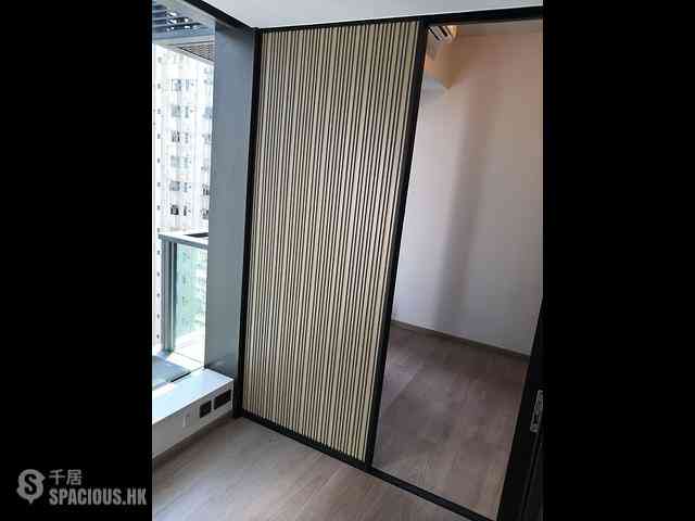 Sai Ying Pun - Two・Artlane 05