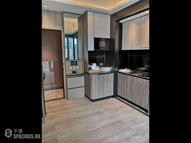 Sai Ying Pun - Two・Artlane 11