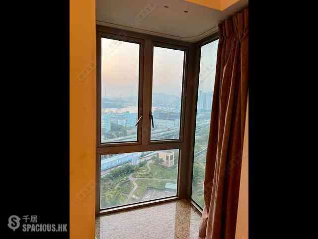 Tai Kok Tsui - Harbour Green Tower 5 01
