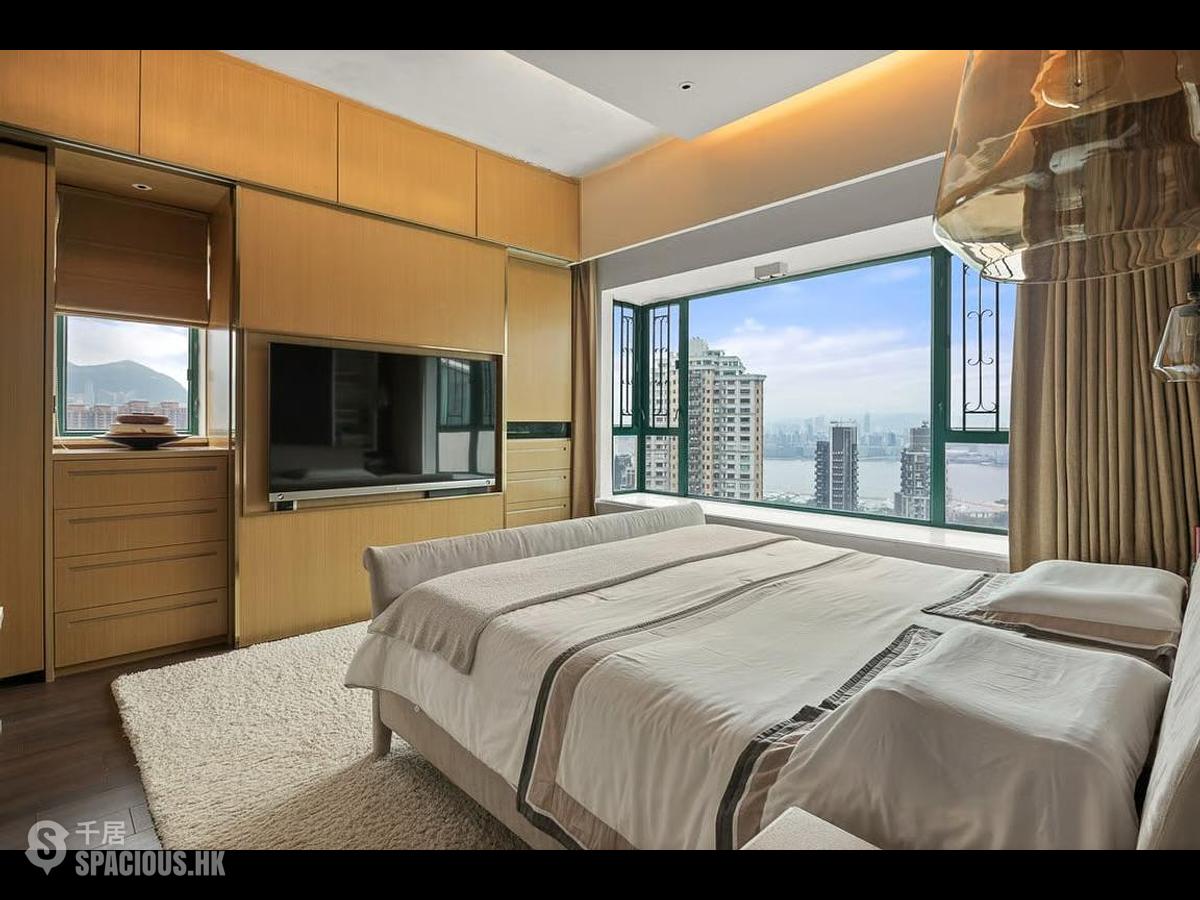 Tai Hang - Carnation Court 01