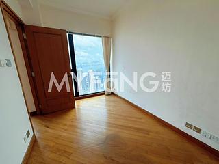 Mid Levels Central - The Harbourview 05