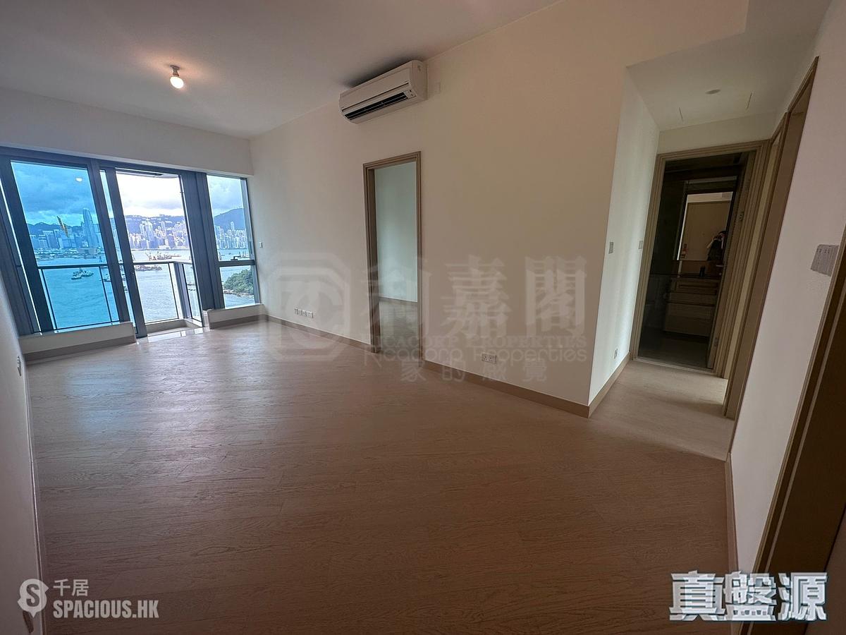 Cheung Sha Wan - Grand Victoria 01