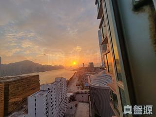 Tsim Sha Tsui - The Victoria Towers Tower 1 06