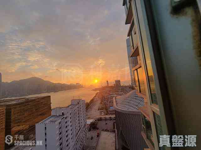 Tsim Sha Tsui - The Victoria Towers Tower 1 06